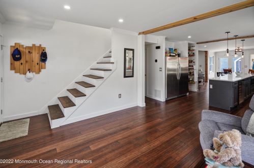 1231 Fleming Ave, Point Pleasant Beach NJ 08742-4040 exterior