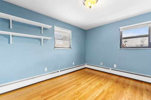 513 Pat Hvn Dr, Pittsburgh PA 15243-1739 exterior