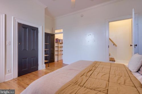 531 King St, Lancaster PA 17602-3011 exterior