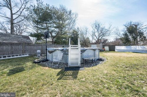 922 Linwood Ave, Camden NJ 08108-3215 exterior