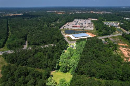 1431 Fm 3083 Rd, Conroe TX 77303-1828 exterior