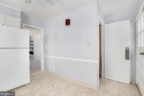 1323 Grandin Ave, Rockville MD 20851-1155 exterior