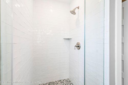 170 Osborne Ave, Point Pleasant Beach NJ  08742-4624 exterior