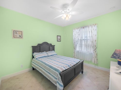 10289 Waterway Ln, Fort Pierce FL  34987-2538 exterior