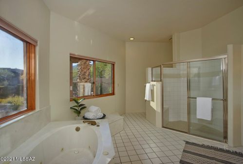 6645 Circulo Invierno, Tucson AZ 85750-1209 exterior