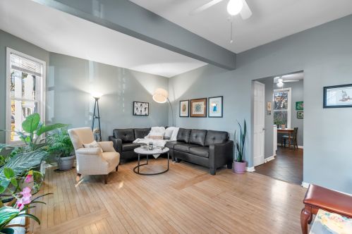 1758 Astor St, Milwaukee, WI 53202-1545