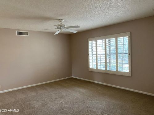 15007 43rd St, Phoenix AZ  85032-8108 exterior