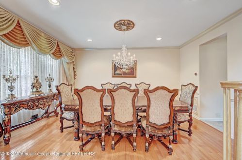 17 Monticello Ct, Morganville NJ 07751-4162 exterior