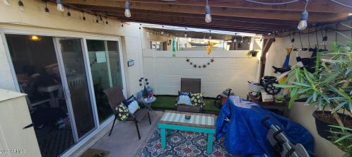 1403 44th St, Phoenix AZ 85032-1504 exterior