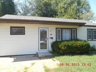 829 Farmer Ave, Springfield MO  65802-1609 exterior