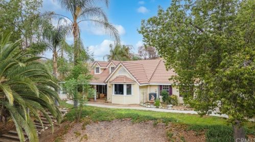 38325 De Portola Rd, Temecula CA 92592-8984 exterior