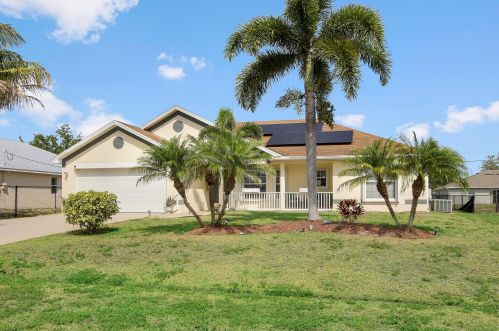 761 General Patton Ter, Fort Pierce FL  34953-2657 exterior