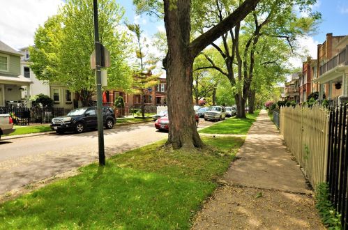 3714 Agatite Ave, Chicago IL 60625-5908 exterior