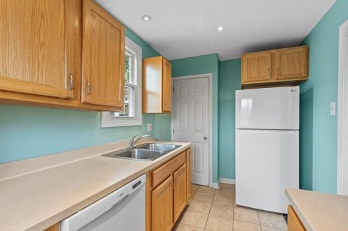 2744 Connecticut Ave, Pittsburgh PA  15216-1933 exterior