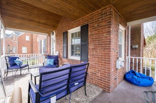 2075 Spring Valley Rd, Pittsburgh, PA 15243-1451