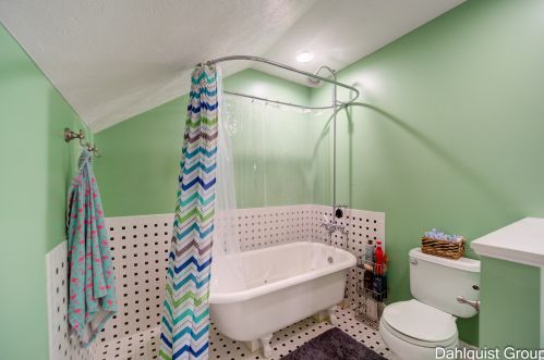 1626 Orshal Rd, Meskegon MI 49445-8804 exterior