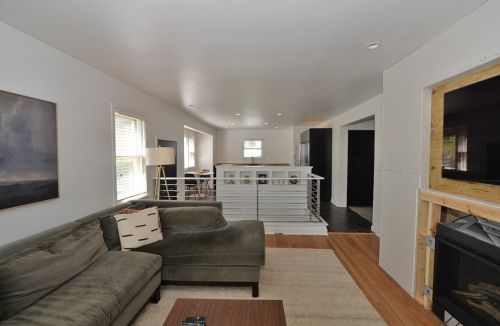 2731 63rd St, Milwaukee, WI 53210-2148