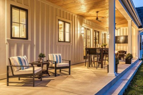 100 Ladue Meadows Ln, Saint Louis MO 63141-7503 exterior