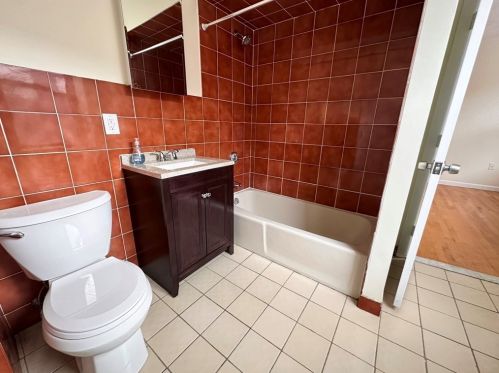 40 Lewis St, Boston MA  exterior