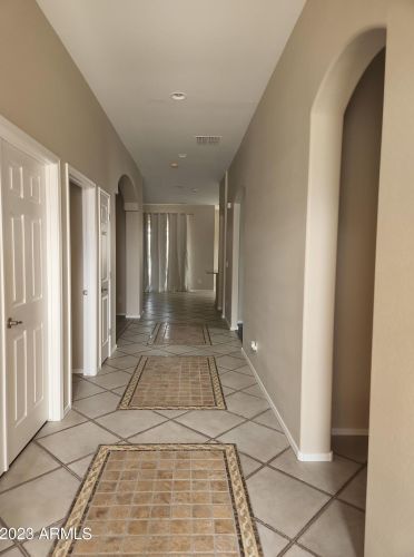 31924 23rd Ave, Phoenix AZ  85085-7049 exterior