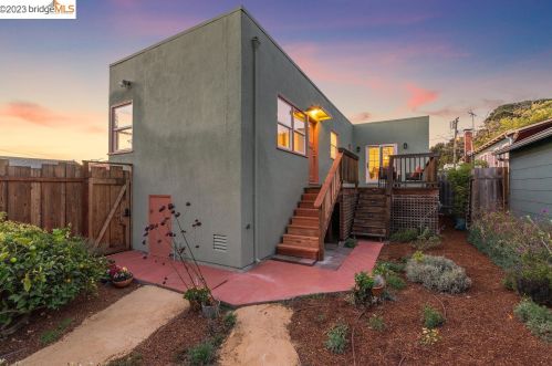 1514 Blake St, Berkeley CA 94703-1805 exterior