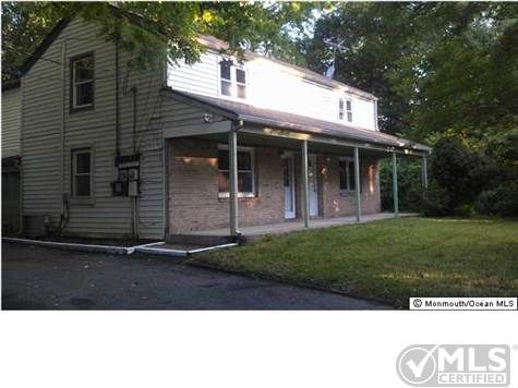 11 Lloyd Rd, Morganville, NJ 07751-9709