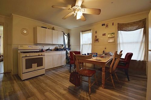 38 Coral St, Worcester MA 01604-4242 exterior