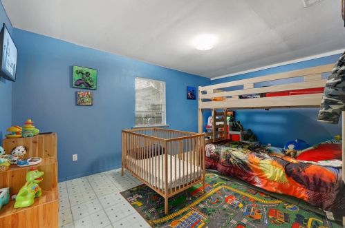 3414 Blumie St, Austin TX 78745-6704 exterior