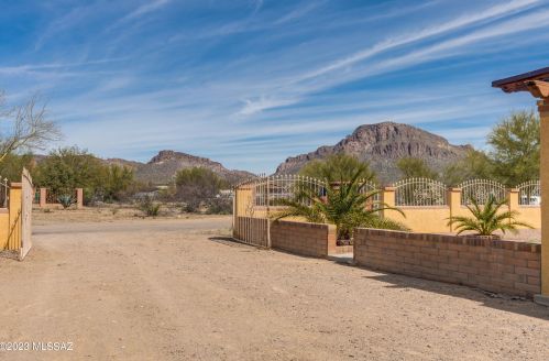 5525 Iowa St, Tucson AZ  85757-9353 exterior