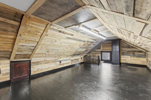 10 Amherst Ave, Pittsburgh PA 15229-1536 exterior