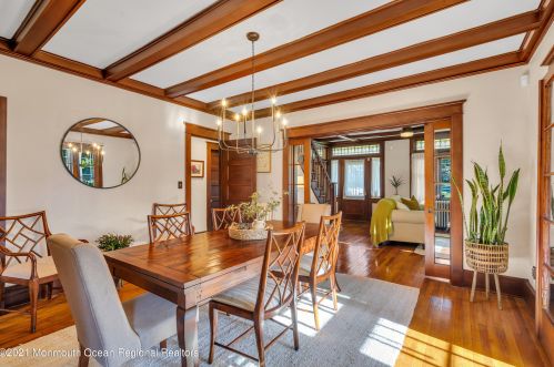 25 Memorial Pkwy, Atlantic Highlands NJ 07716-1655 exterior