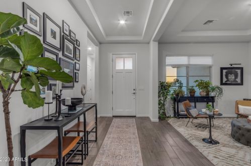 8513 22 Dr, Phoenix AZ 85041-7712 exterior