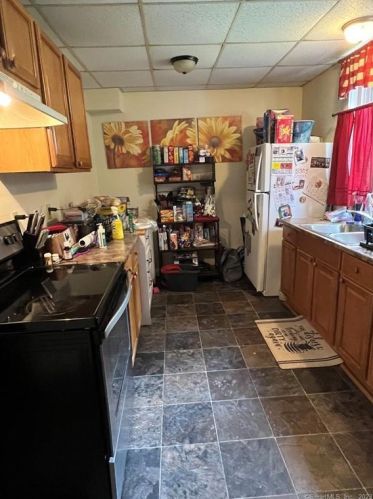 63 Prospect Ave, Killingly CT 06239-2736 exterior