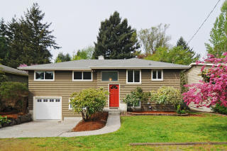 9715 45th Ave, Seattle, WA 98115-2605