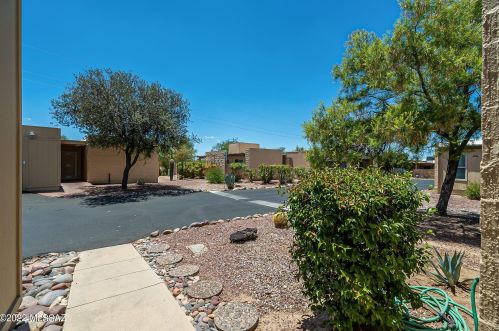 1890 Camino De La Cienega, Tucson, AZ 85715-4113