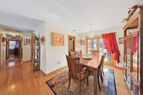 28 Gln Ave, Norwalk CT 06850-1835 exterior