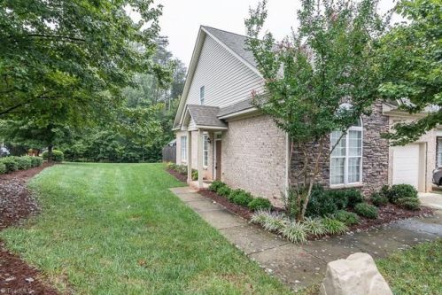 4138 Baylor St, Greensboro NC  27455-2549 exterior