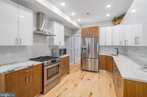 1605 18th St, Philadelphia PA  19145-1402 exterior