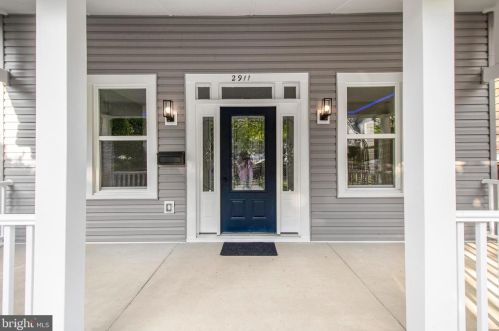 2911 17th St, Washington DC  20018-1825 exterior