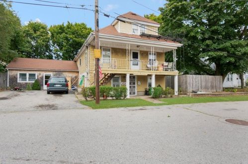 74 Lafayette St, Providence, RI 02919-2727