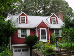 21 Wallace St, Newton, MA 02461-1921
