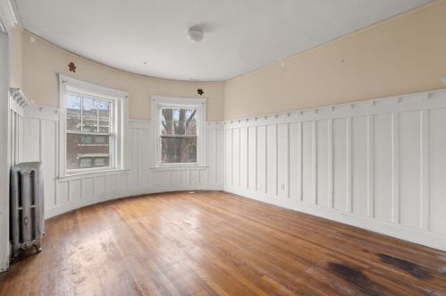 65 Pleasant St, Brookline MA 02446-3723 exterior