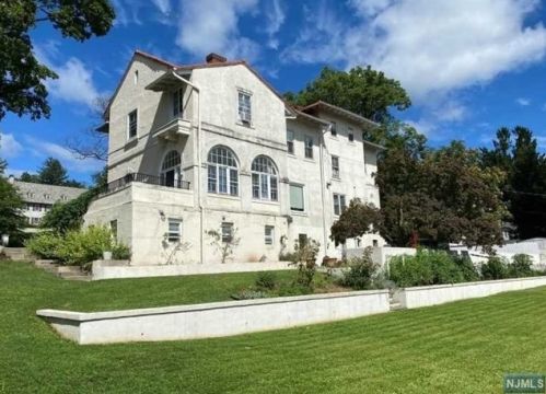 105 Upper Mtn Ave, Montclair NJ 07043-1436 exterior