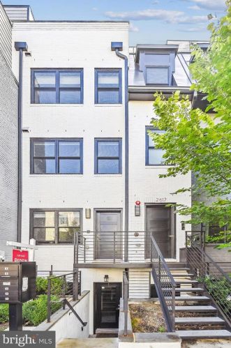 2617 University Pl, Washington, DC 20009-4601