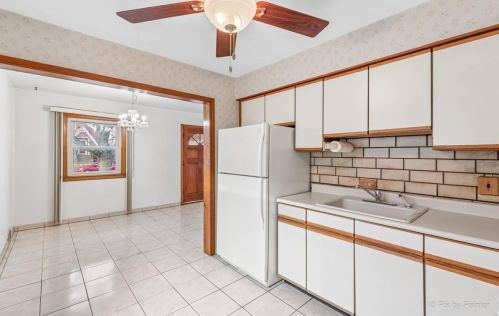 5431 Newcastle Ave, Chicago IL 60638-2303 exterior