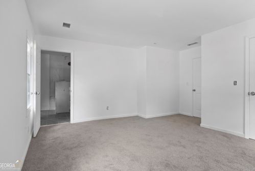 831 Mercury Dr, Atlanta GA 30331-0033 exterior