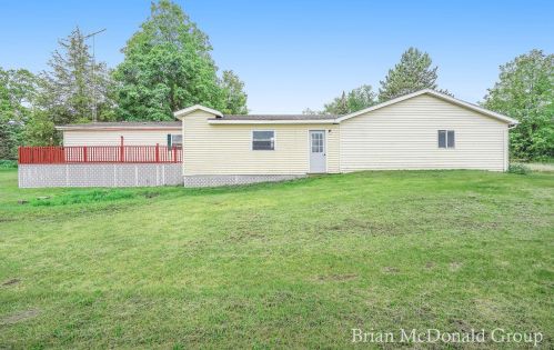 2295 136th St, Grant MI  49327-9643 exterior