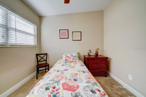 825 Riv Dr, Tampa FL 33617-7864 exterior