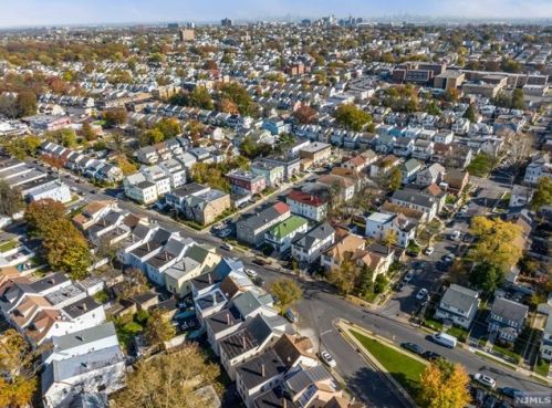 168 Carolina Ave, Irvington NJ 07111-2662 exterior