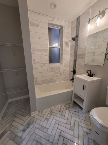 7325 Champlain Ave, Chicago IL 60619-1828 exterior